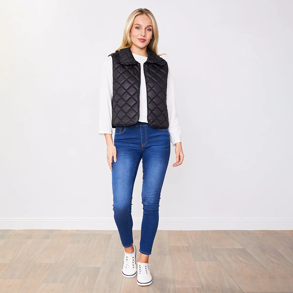 Adele Gilet (Black Quilted) - Image 5