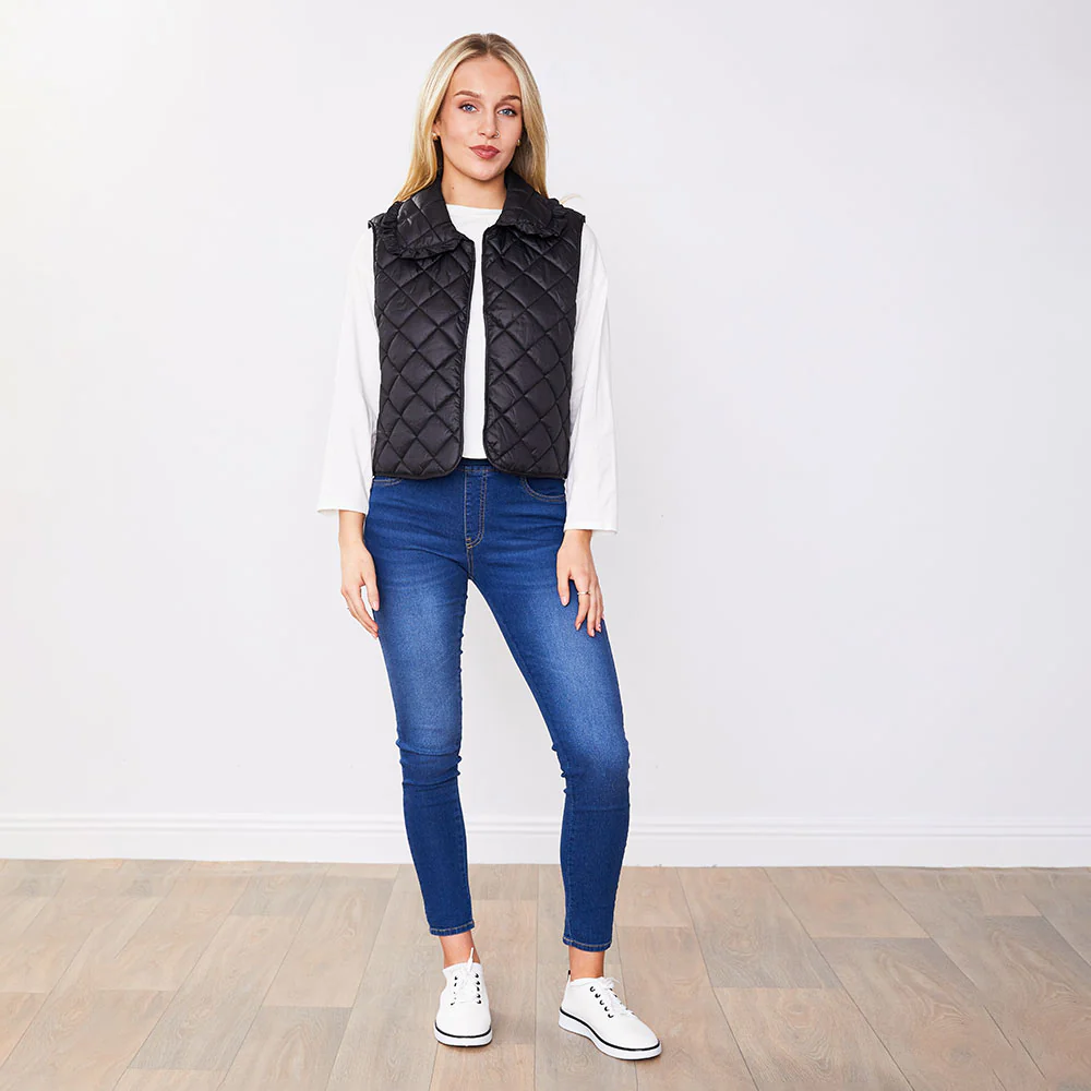 Adele Gilet (Black Quilted) - Image 6