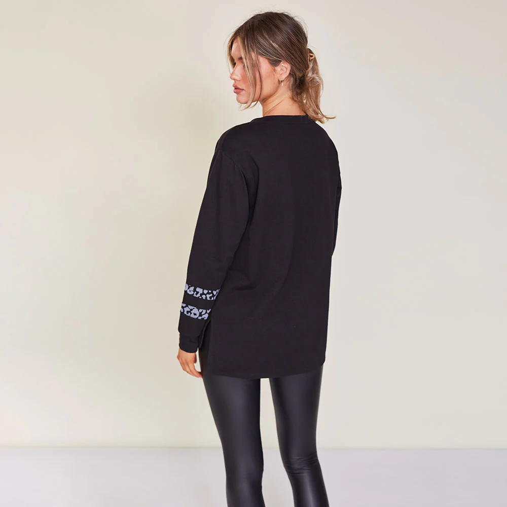 Ali Sweatshirt (Black) - Image 7