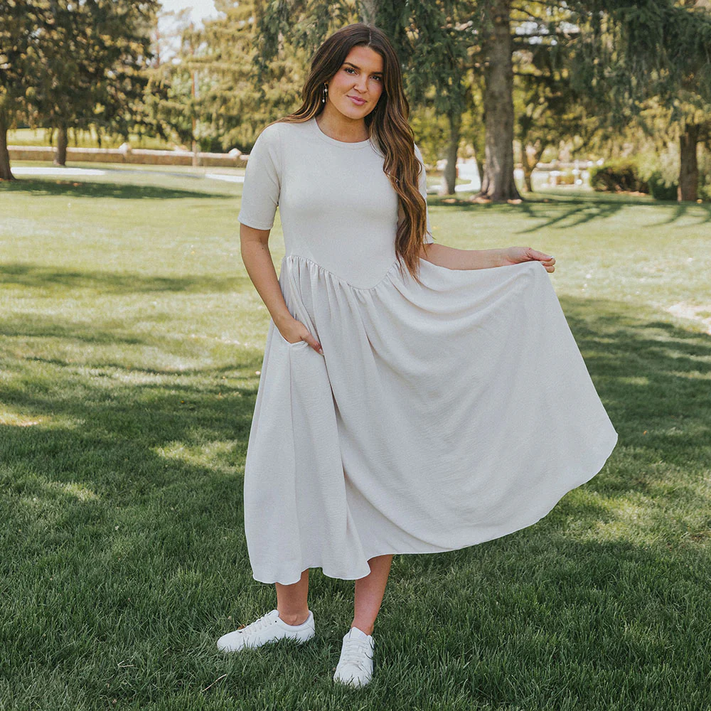Bobbie Dress (Vanilla) - Image 3
