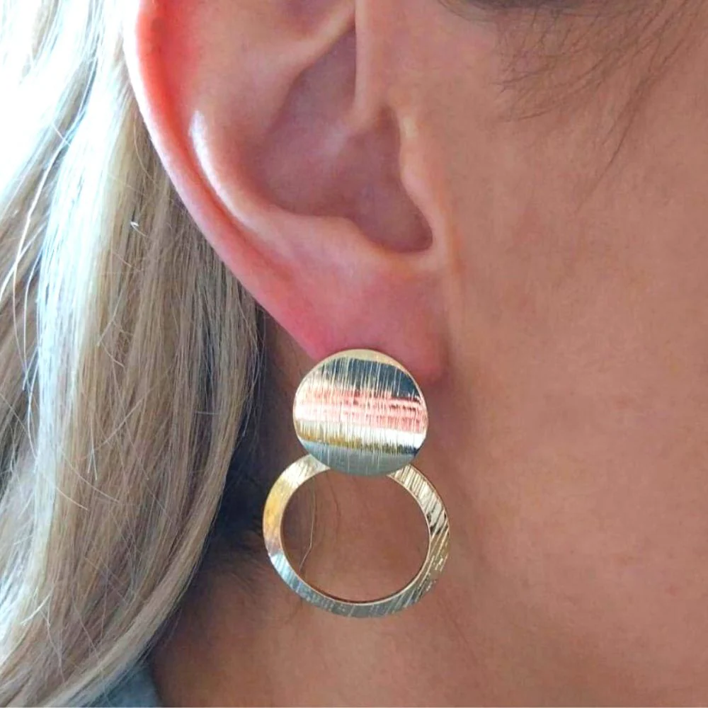 Circle Earrings (Gold)