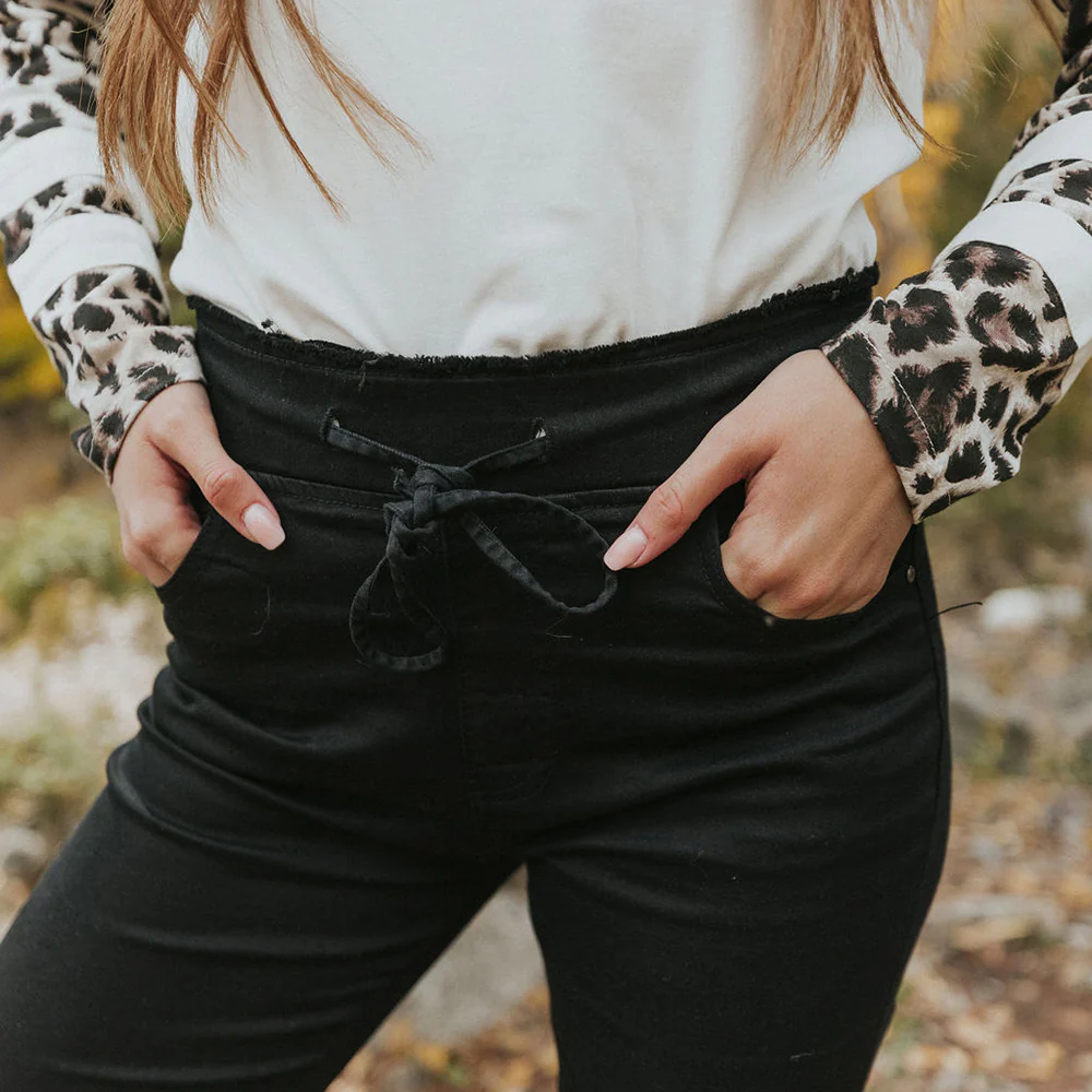 Dana Drawstring Classic Jeggings (Black) - Image 20