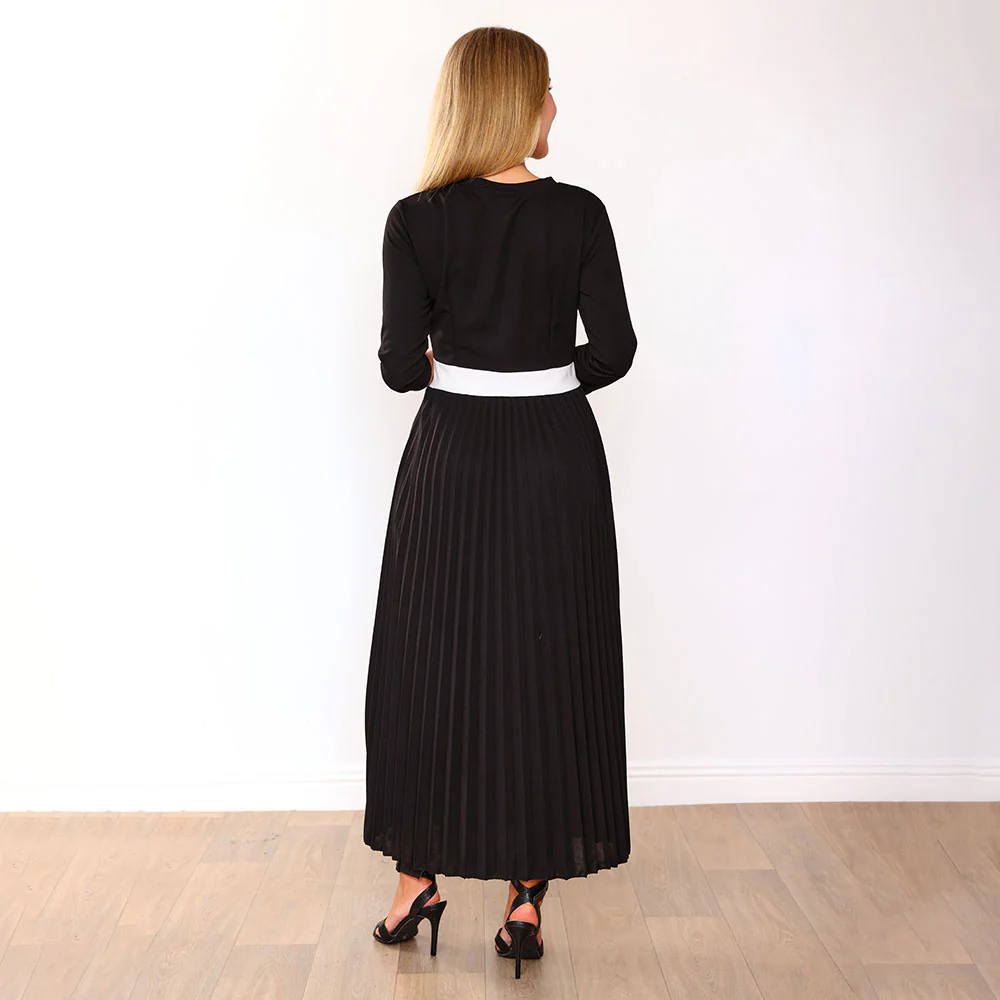 Doyle Dress (Black/Cream belt) - Image 12
