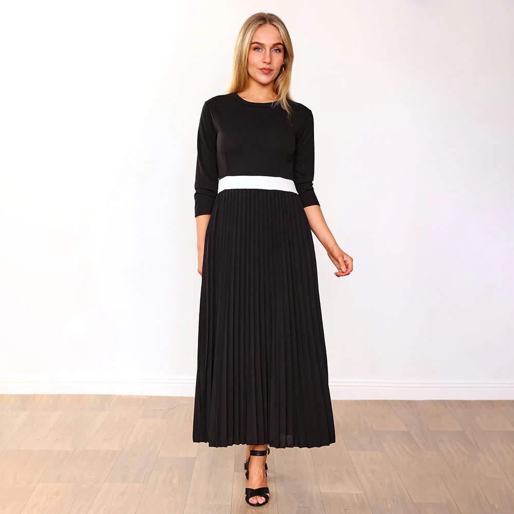 Doyle Dress (Black/Cream belt) - Image 6