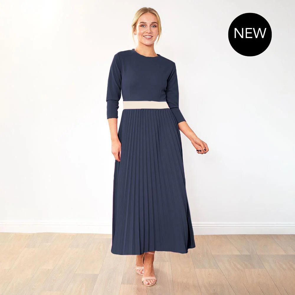 Doyle Dress (Navy/Cream belt) - Image 8