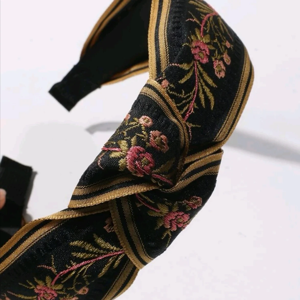 Floral Embroidery Hairband - Image 4