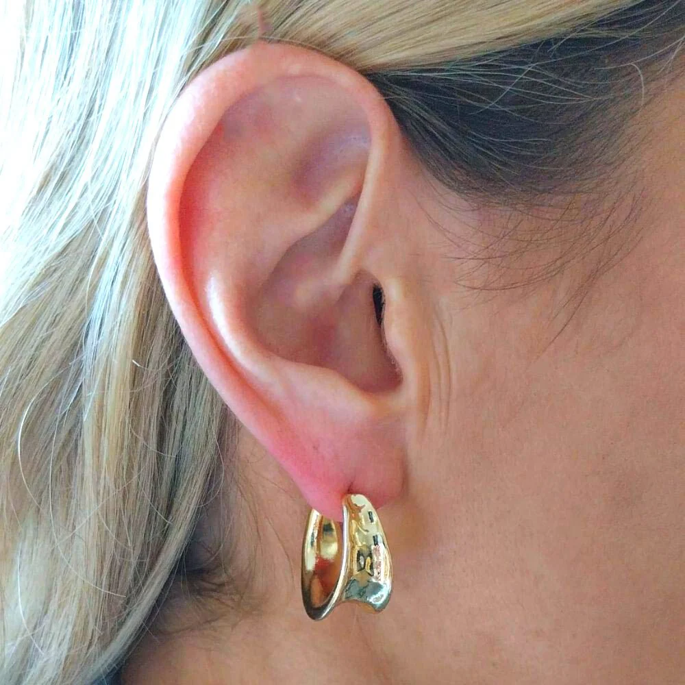 Hammered Hoop Earring (Gold)
