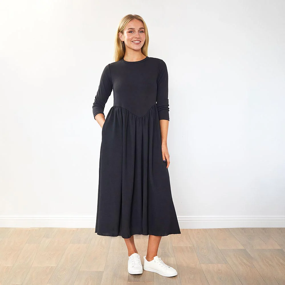 Iris Dress (Black) - Image 5