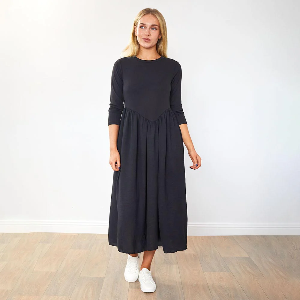 Iris Dress (Black) - Image 8