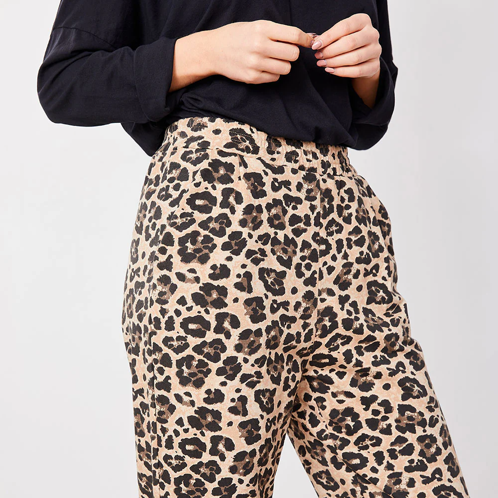 Jessie Joggers (Leopard) - Image 9