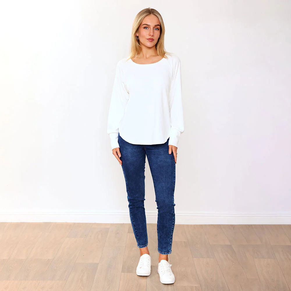 Kia Jeans (Denim Blue) + Orla Top white for €52.00 - Image 10