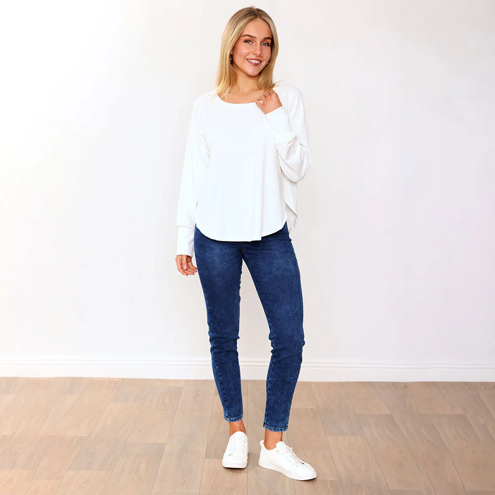 Kia Jeans (Denim Blue) + Orla Top white for €52.00 - Image 3
