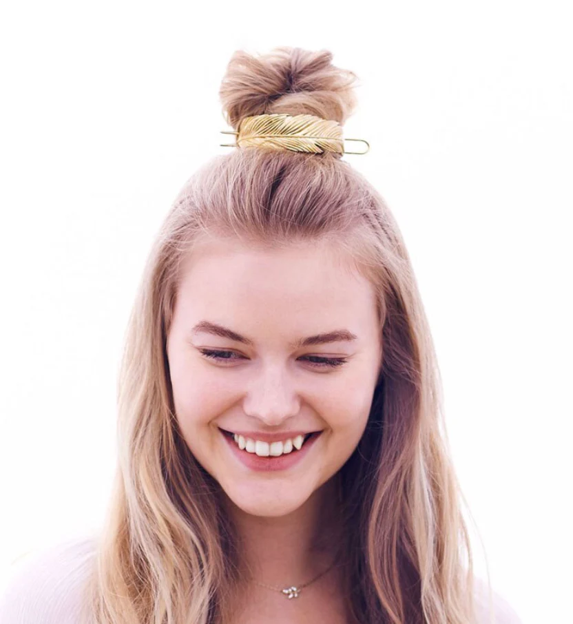 Lauren Feathered Messy Bun (Silver) - Image 6