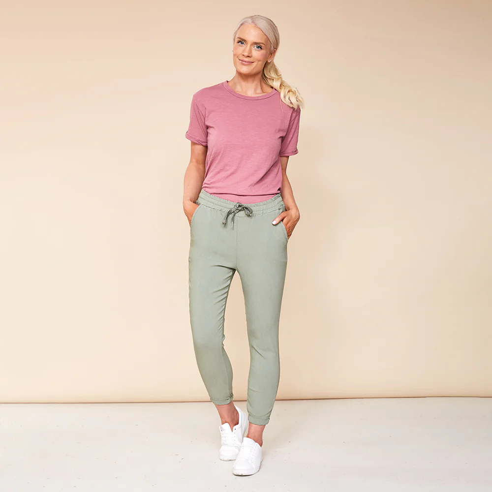 Lea Stretch Jogger (Khaki)