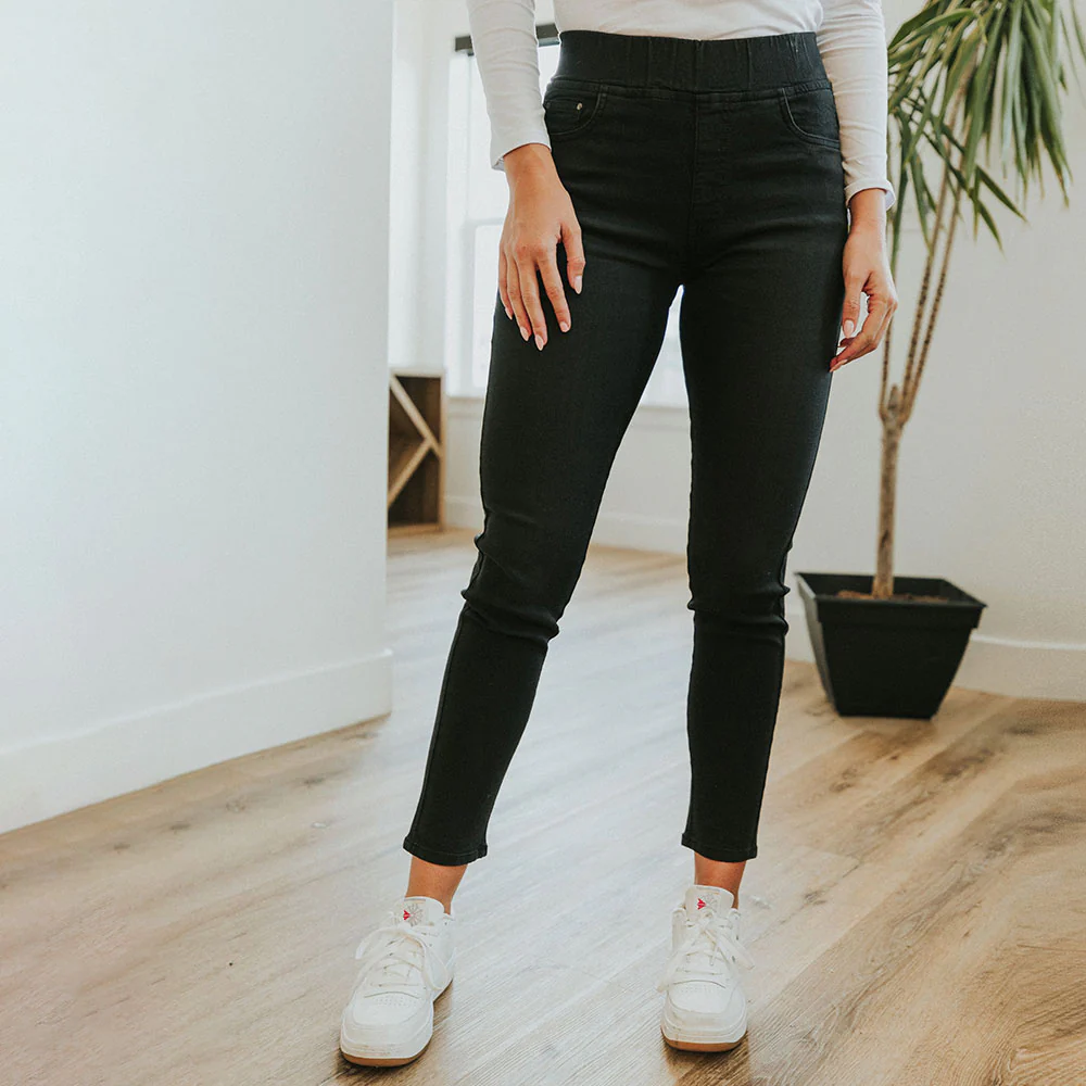 Lily Jeans (Black) - Image 11