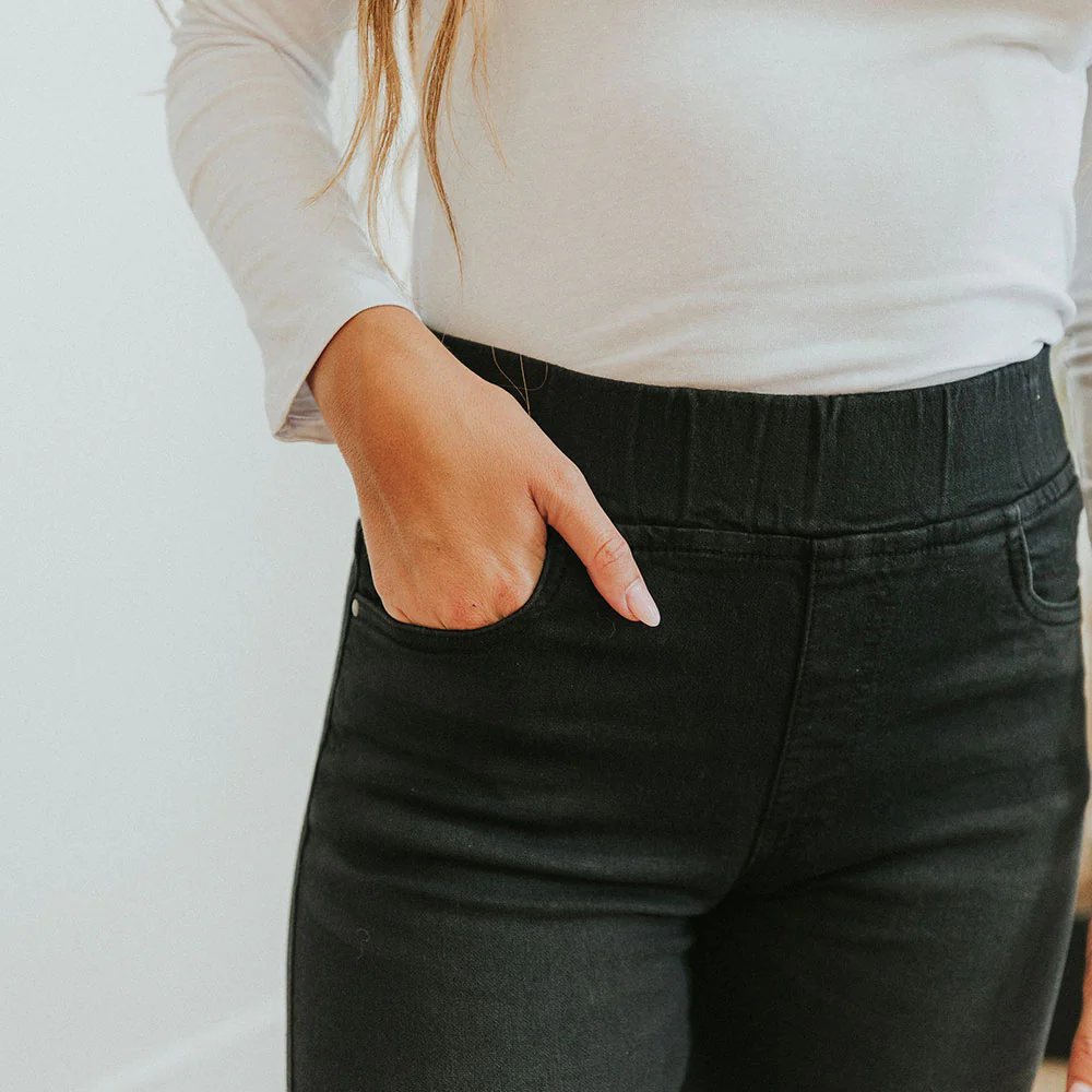 Lily Jeans (Black) - Image 12