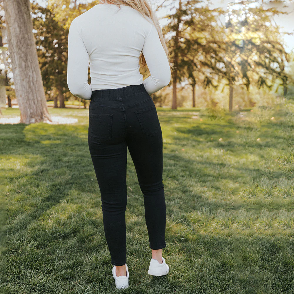 Lily Jeans (Black) - Image 14