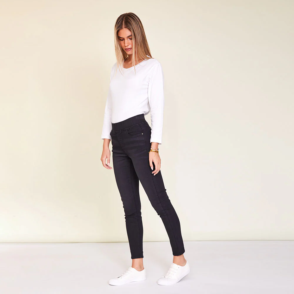 Lily Jeans (Black) - Image 6