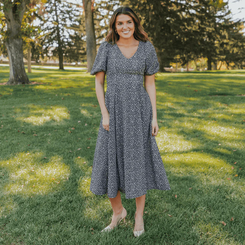 Lucy Dress (Black Daisy) - Image 4
