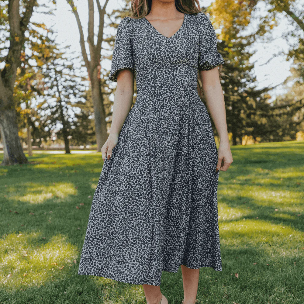 Lucy Dress (Black Daisy) - Image 7