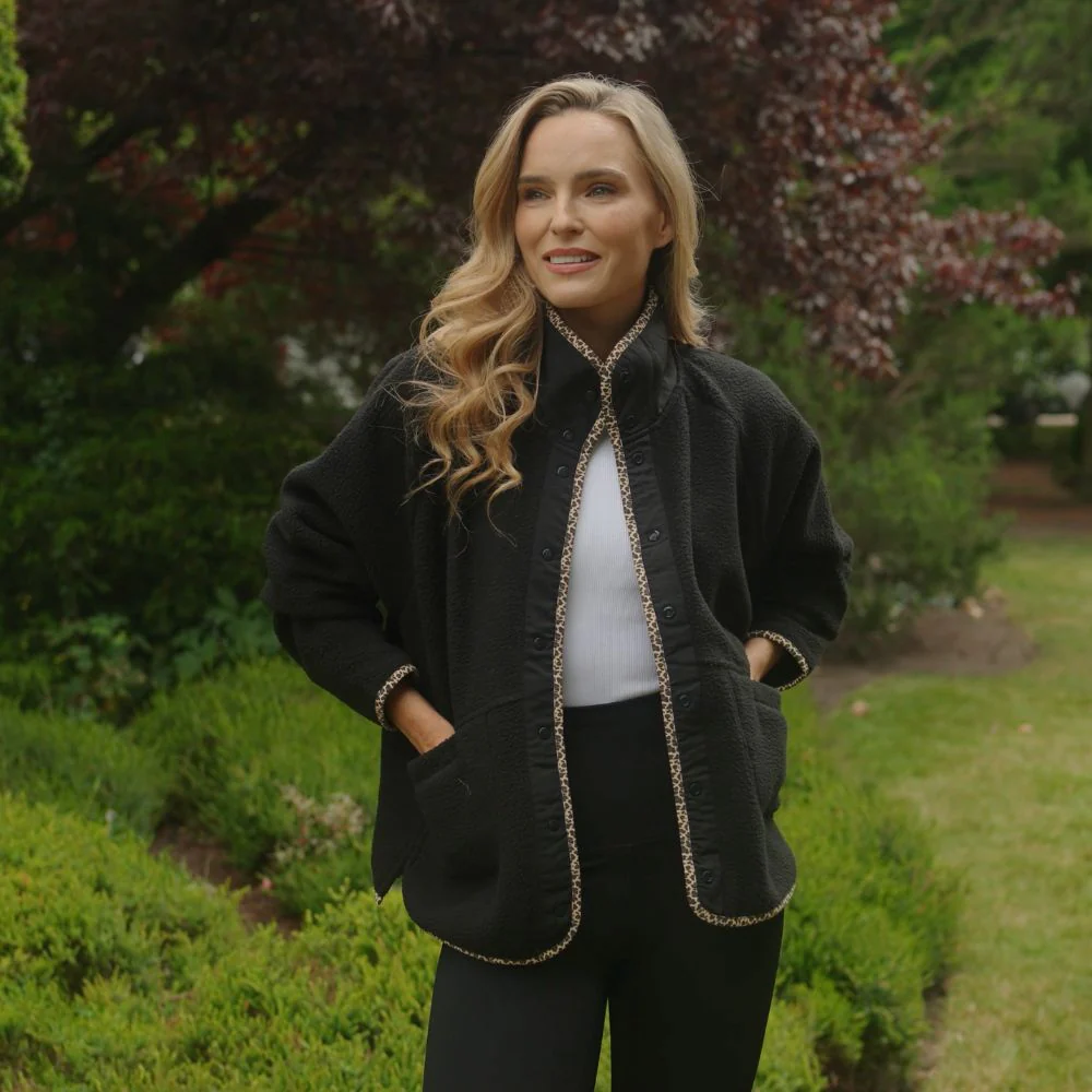 Molly Fleece Jacket (Black/Leopard Trim) - Image 12
