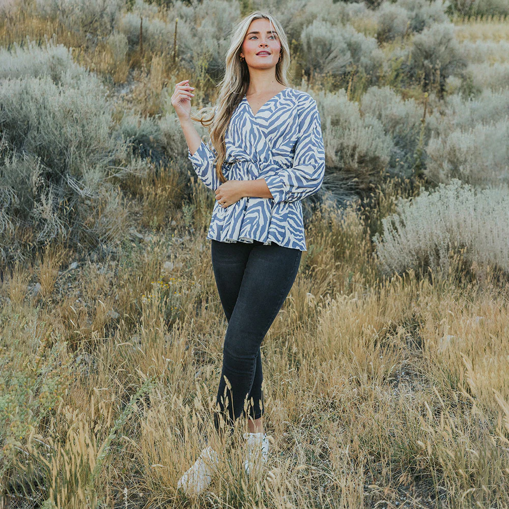 Pearl Top (Zebra Blue) - Image 8
