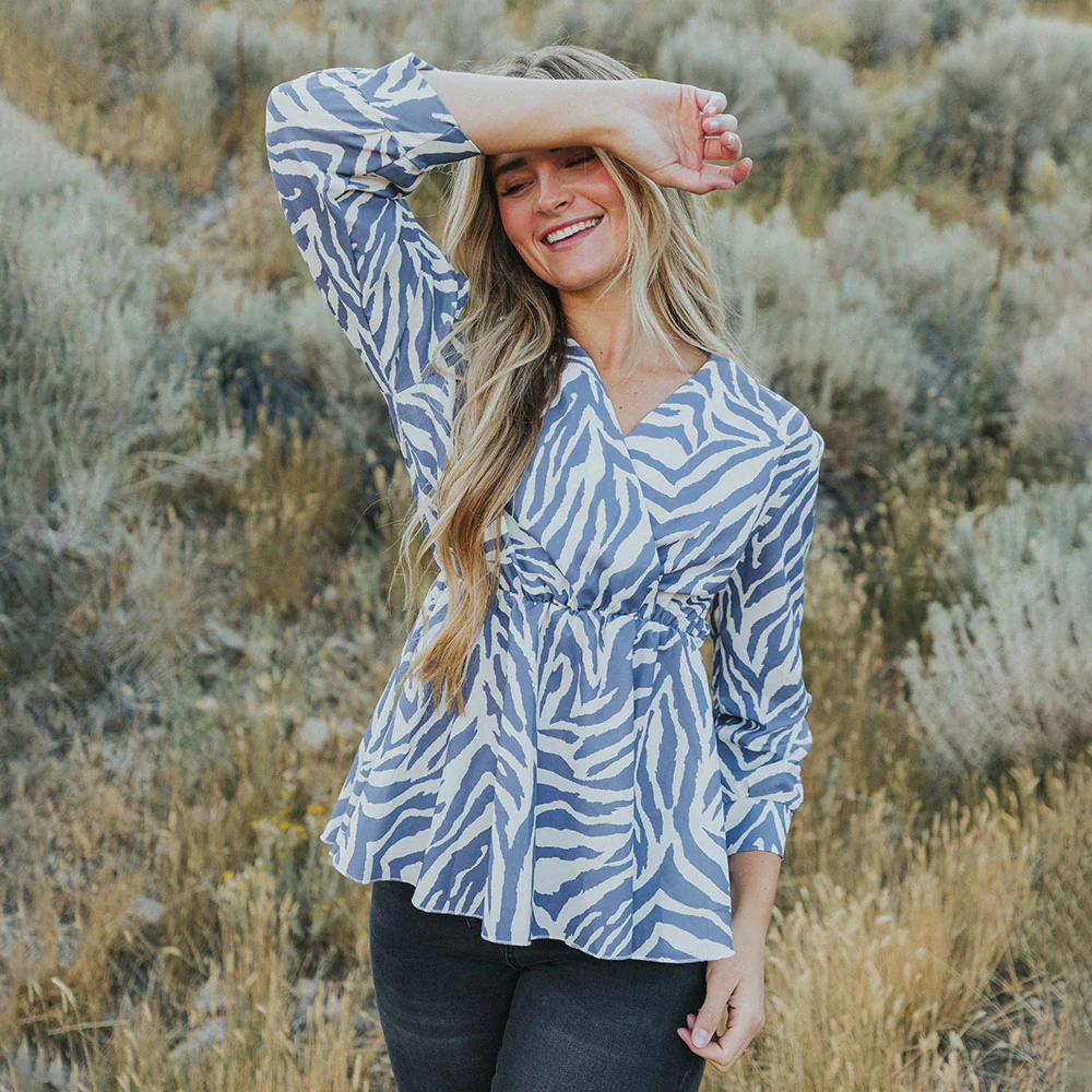 Pearl Top (Zebra Blue) - Image 9