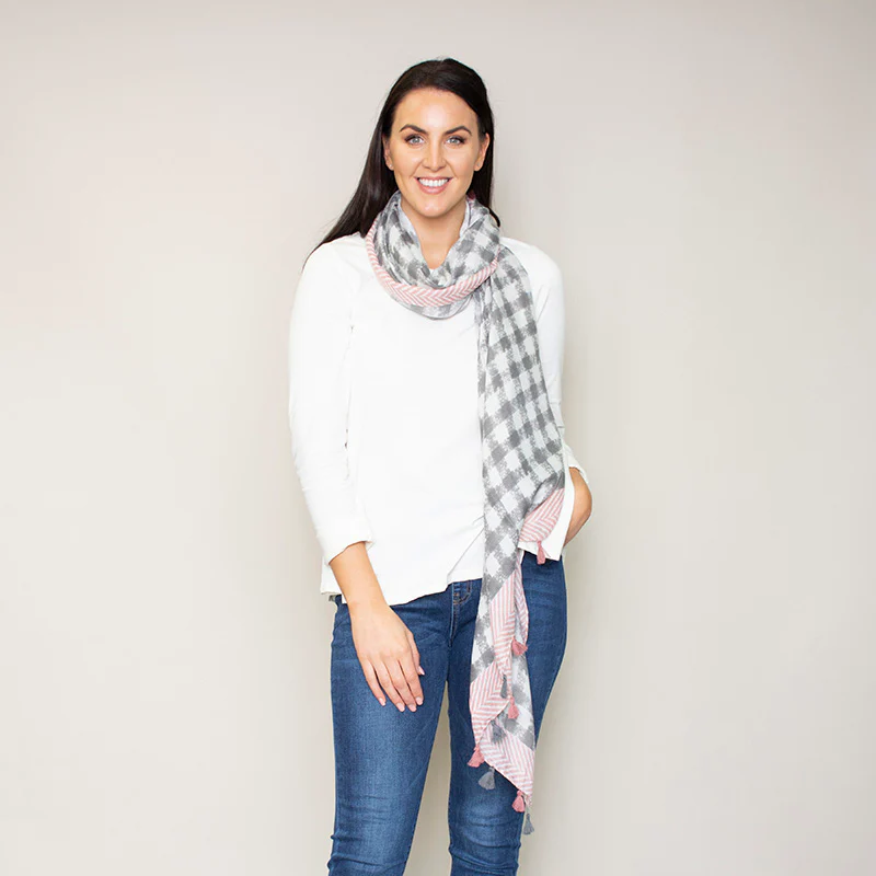 Pia Scarf Tassel (Pink) - Image 2