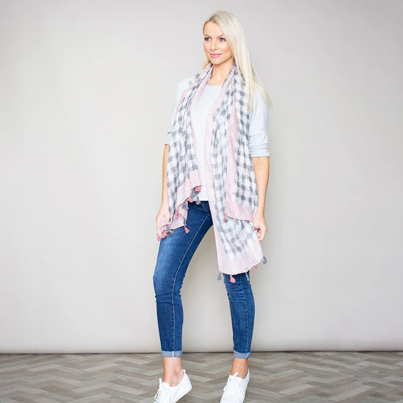 Pia Scarf Tassel (Pink) - Image 4