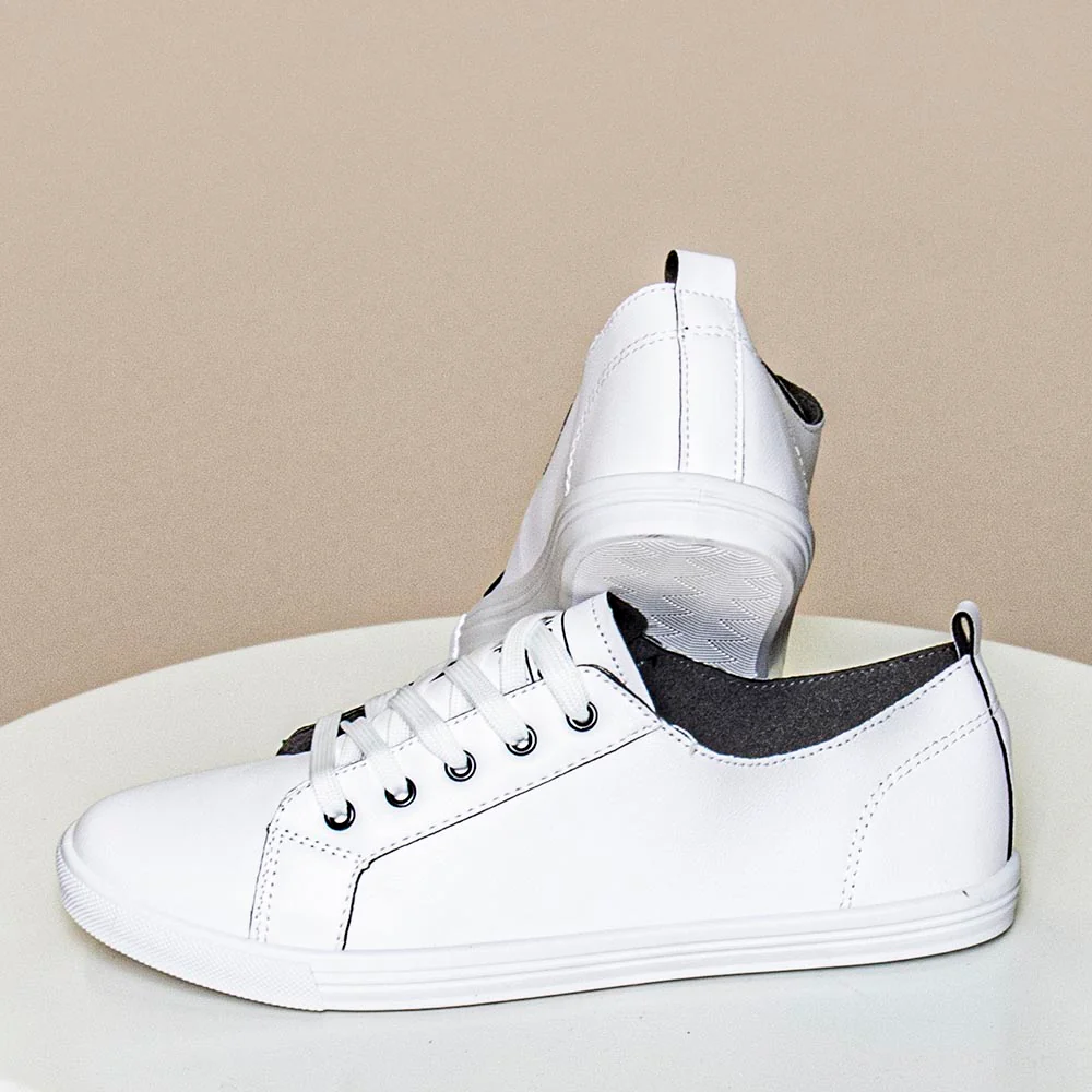 Sally Minimal Trainer (Black) - Image 4