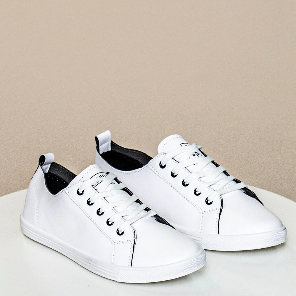 Sally Minimal Trainer (Black) - Image 8