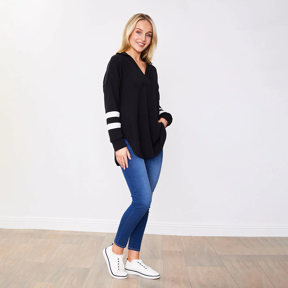 Valerie Jumper (Black/White) - Image 14